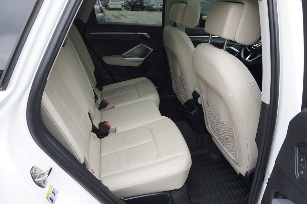 Used 2020 Audi Q3 2.0T Premium Plus w/ Premium Plus Package image 28