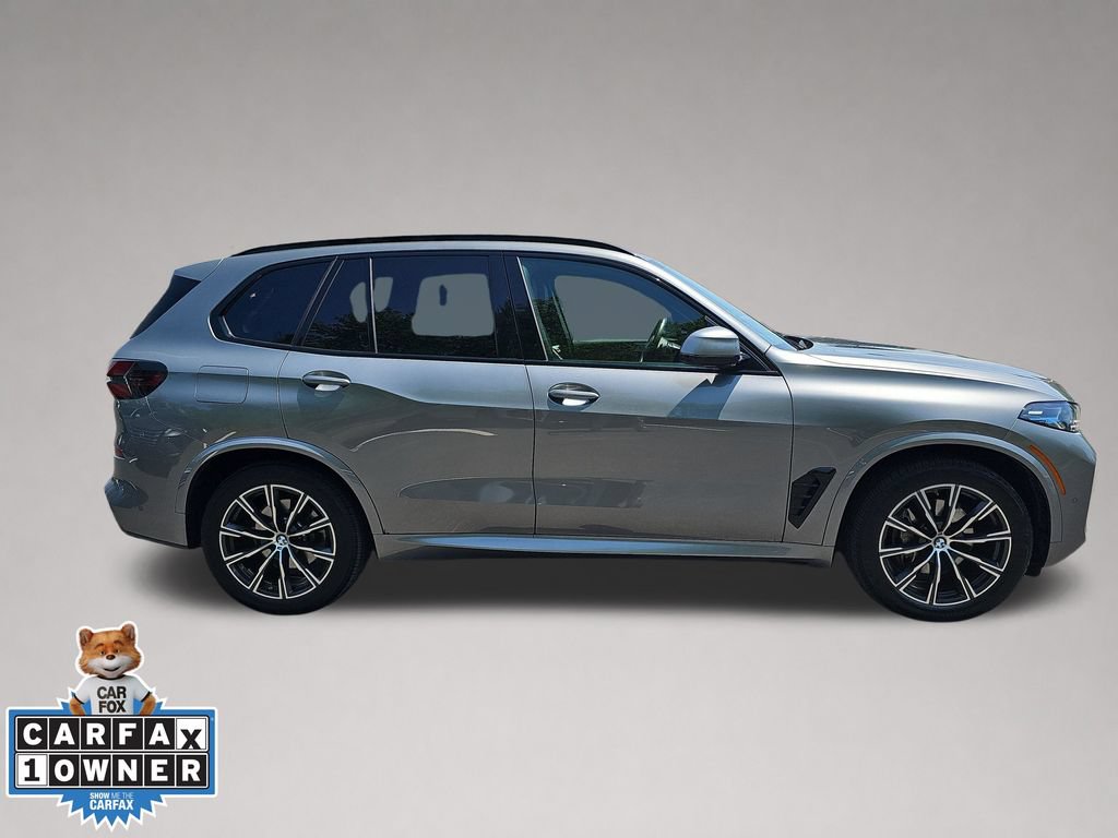 Certified 2026 BMW X5 xDrive40i w/ M Sport Package AWD/4WD image 3
