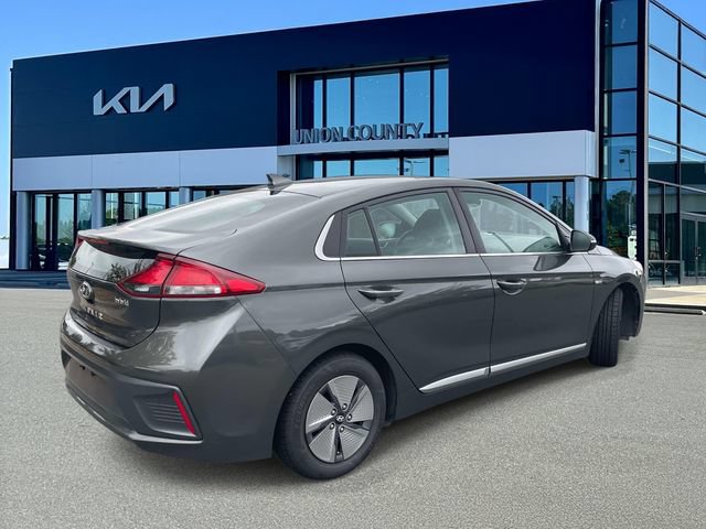 Used 2020 Hyundai Ioniq SE FWD image 6