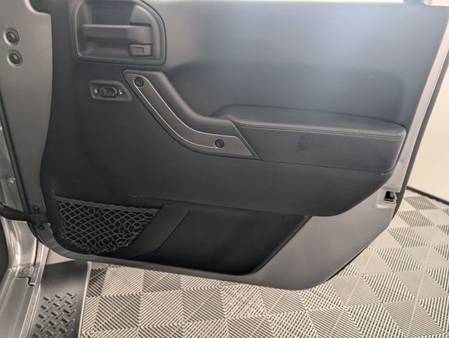 Used 2018 Jeep Wrangler Unlimited Sahara image 29