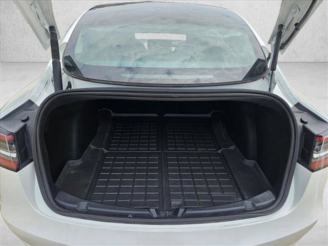 Used 2022 Tesla Model 3 Long Range AWD/4WD image 6