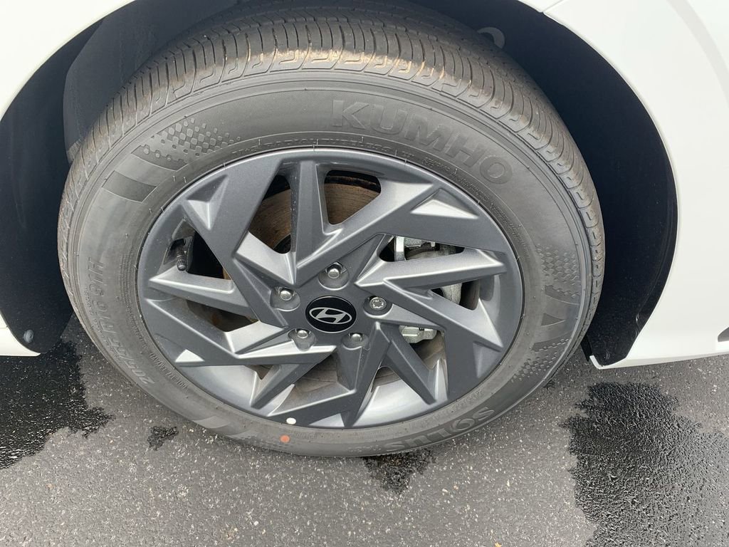 New 2025 Hyundai Elantra Blue w/ Cargo Package image 10