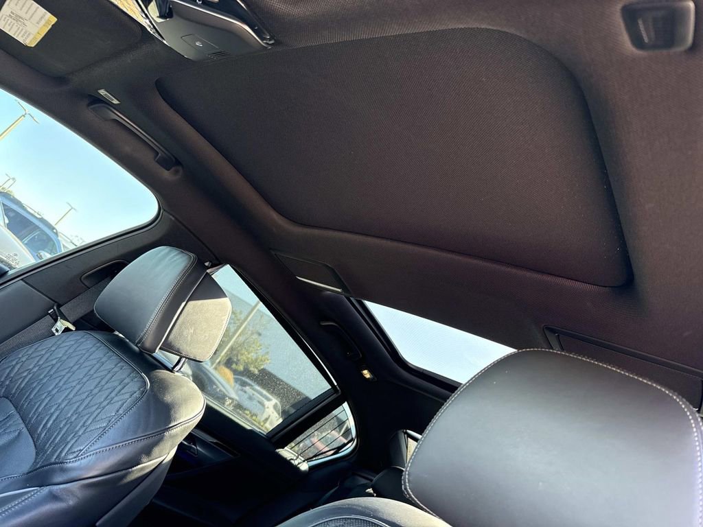 Used 2022 BMW 750i xDrive w/ Executive Package image 49