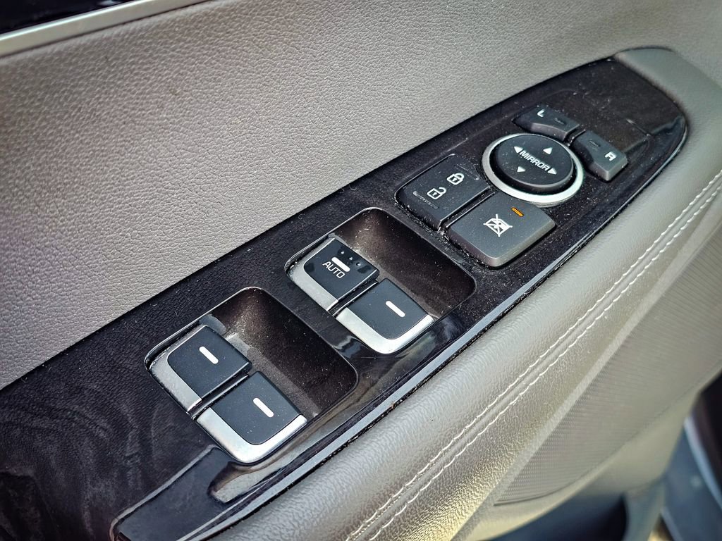 Used 2016 Kia Sorento EX image 11