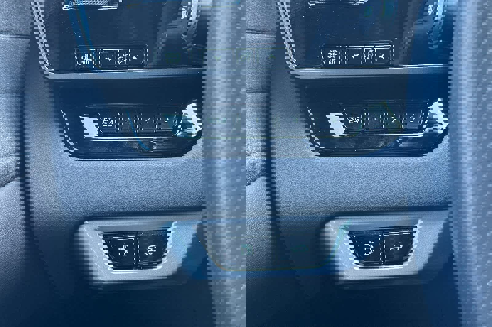 Used 2024 Lexus RX 500h F Sport w/ Convenience Package image 32