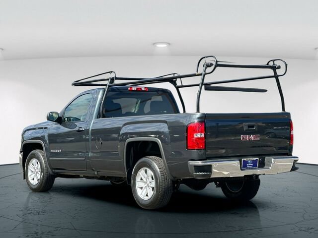 Used 2017 GMC Sierra 1500 SLE w/ SLE Preferred Package image 4