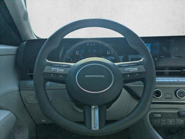 New 2027 Hyundai Kona SE FWD image 11
