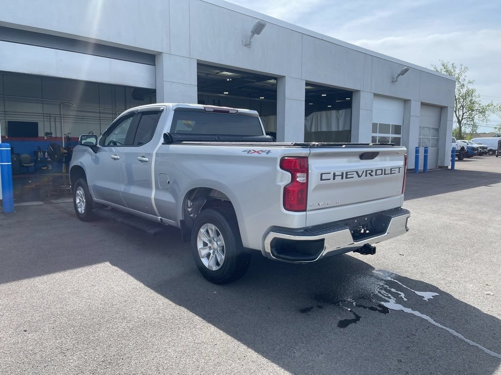 Used 2019 Chevrolet Silverado 1500 LT w/ All-Star Edition AWD/4WD image 5