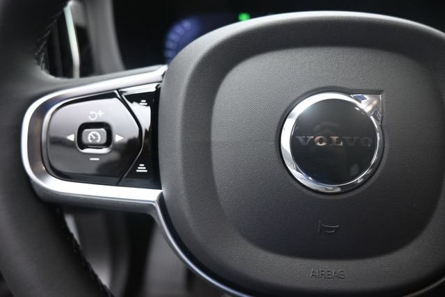 New 2026 Volvo XC60 B5 Plus w/ Protection Package Premier AWD/4WD image 15