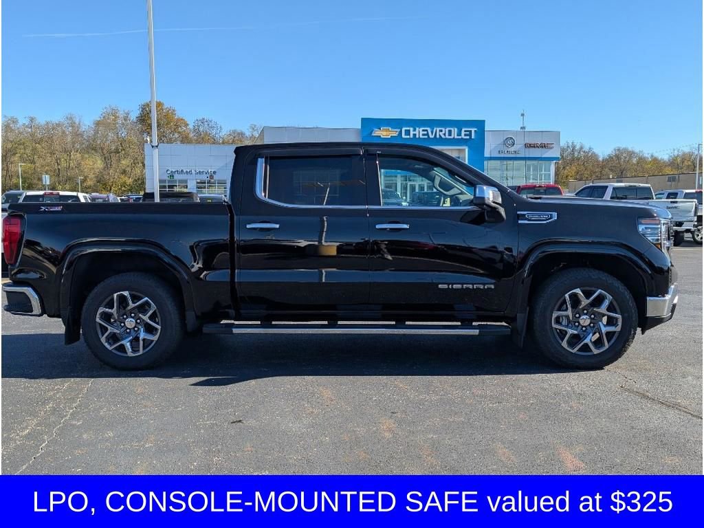 Used 2025 GMC Sierra 1500 SLT w/ SLT Premium Package image 9