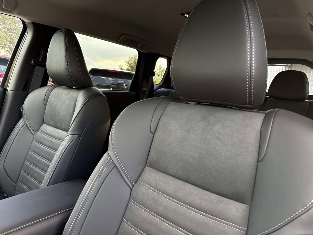 New 2026 Mitsubishi Outlander SE image 22