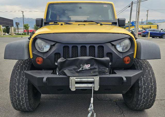 Used 2009 Jeep Wrangler Unlimited X AWD/4WD image 2