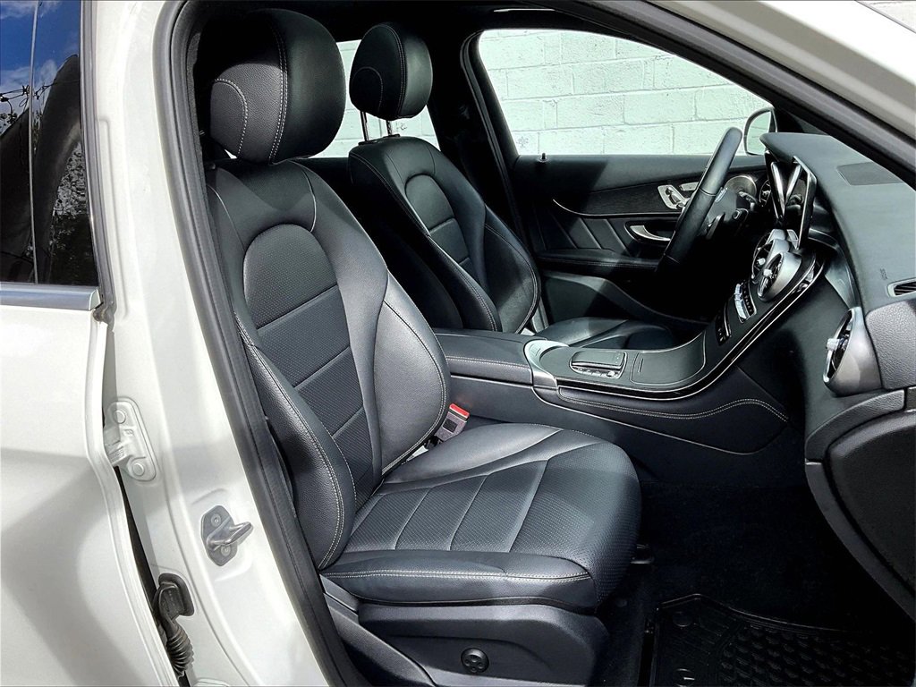 Used 2021 Mercedes-Benz GLC 300 GLC 300 image 12