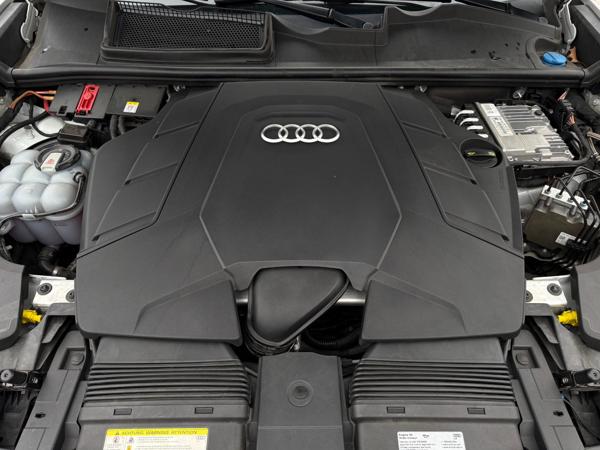 Used 2019 Audi Q8 Premium Plus w/ Premium Plus image 40