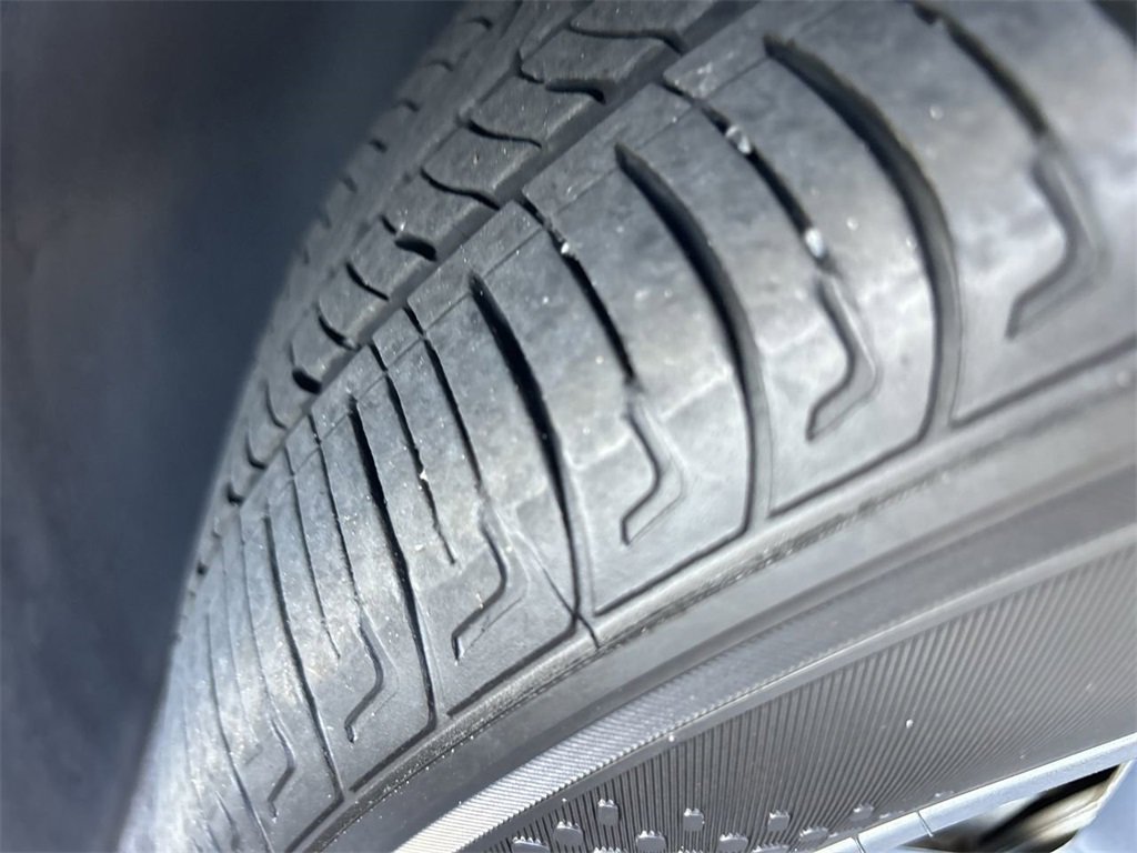 Certified 2024 Hyundai Elantra SEL image 31