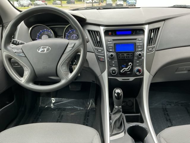 Used 2012 Hyundai Sonata GLS FWD image 12