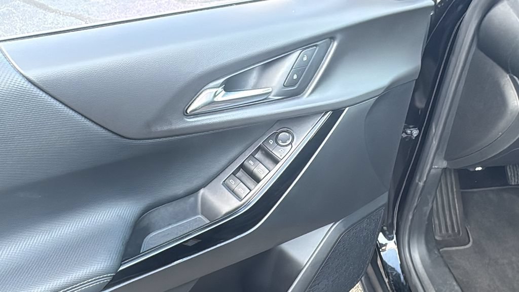 Used 2026 Chevrolet Equinox LT FWD image 14