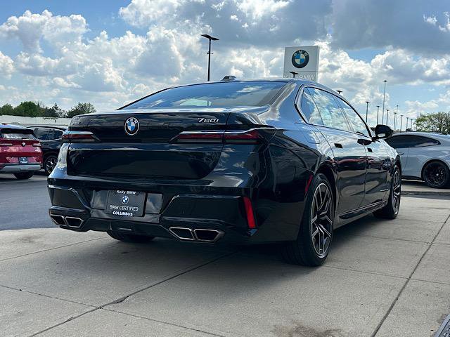 Certified 2023 BMW 760i xDrive AWD/4WD image 9