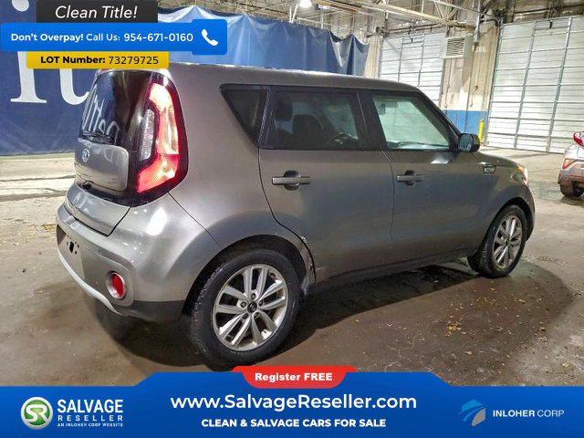 Used 2018 Kia Soul + image 4