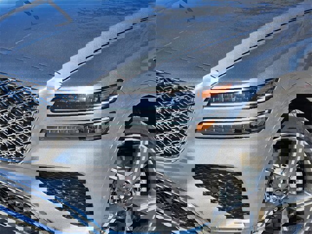 Used 2025 Genesis GV80 2.5T Prestige image 5