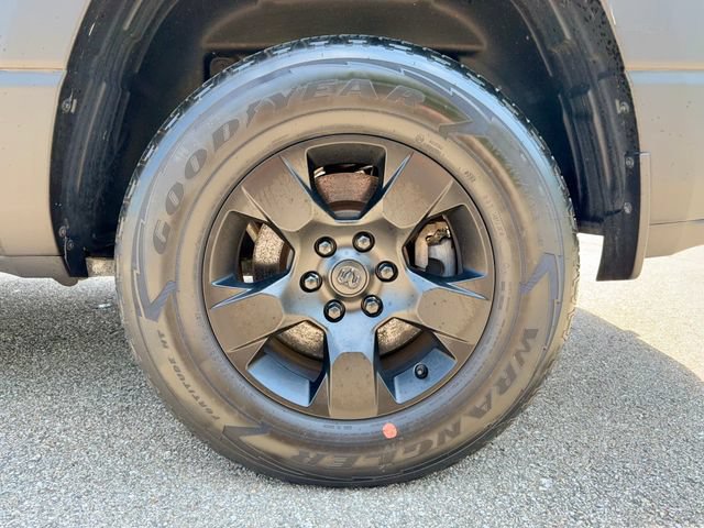 Used 2023 RAM 1500 Big Horn AWD/4WD image 29