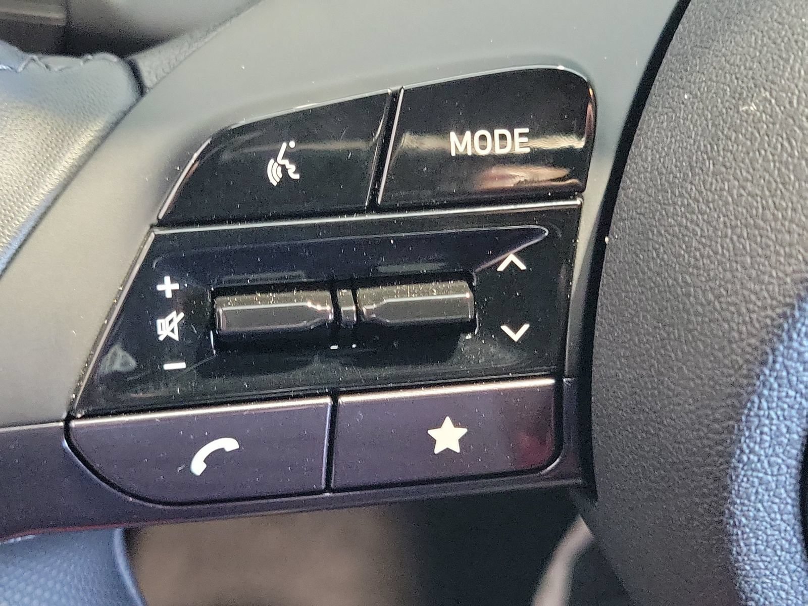 Used 2026 Hyundai Elantra SEL Sport FWD image 8