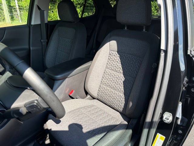 Used 2024 Chevrolet Equinox LT w/ LPO, Floor Liner Package FWD image 10