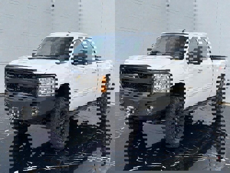 Used 2014 Chevrolet Silverado 3500 LTZ w/ Suspension Package, Off-Road image 2