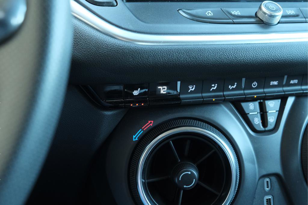 Used 2025 Chevrolet Blazer LT image 27