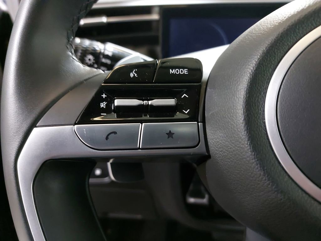 Certified 2024 Hyundai Tucson Limited image 17