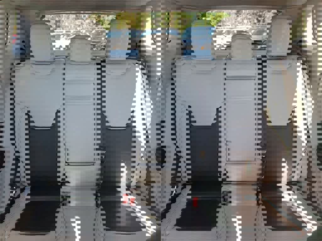 Used 2018 Jeep Compass Limited w/ Navigation Group image 13