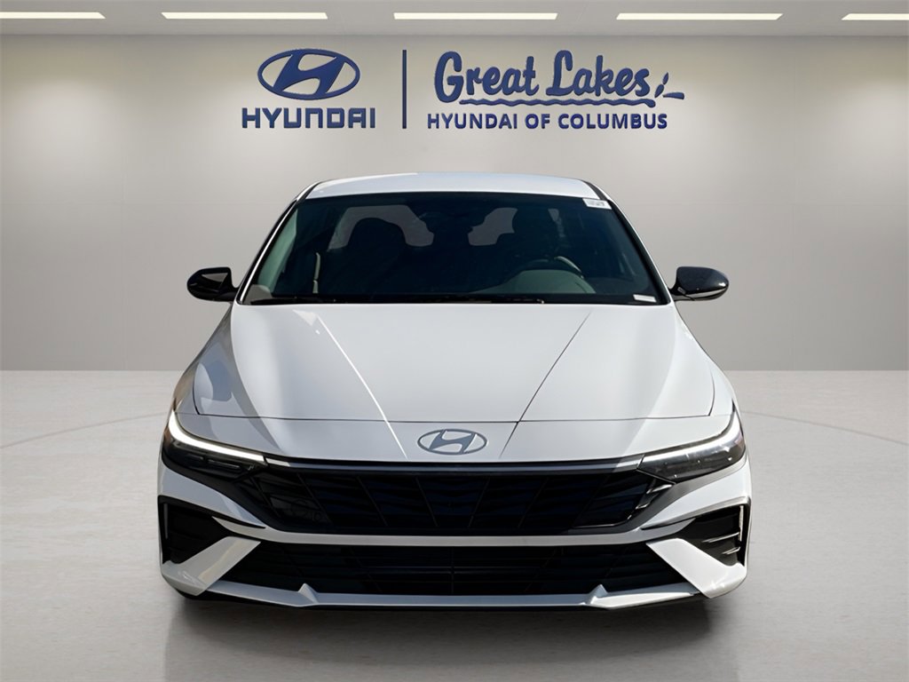 Certified 2025 Hyundai Elantra Sport image 8