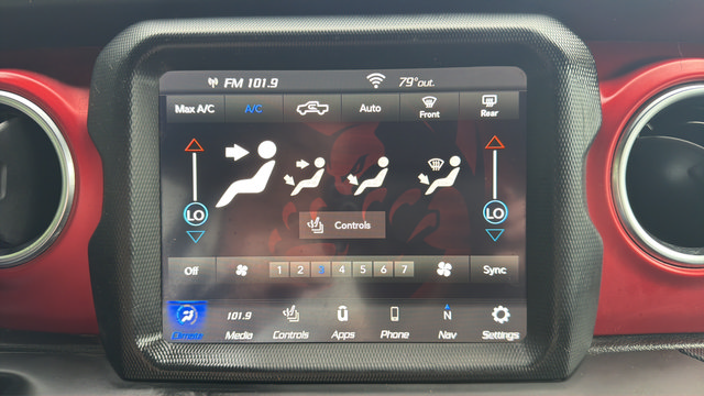 Used 2020 Jeep Gladiator Rubicon AWD/4WD image 15