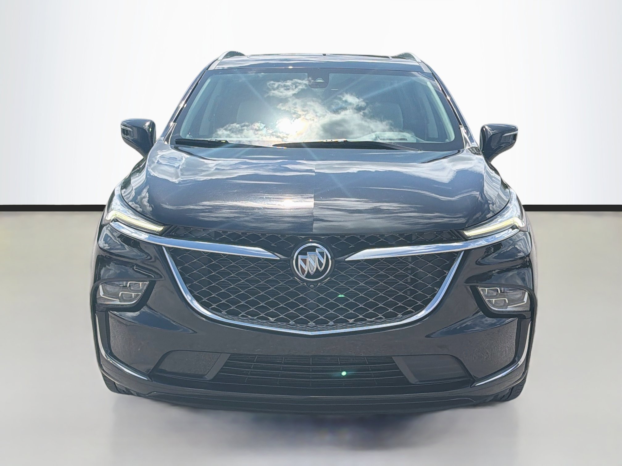 Used 2024 Buick Enclave Avenir w/ Avenir Technology Package FWD image 8