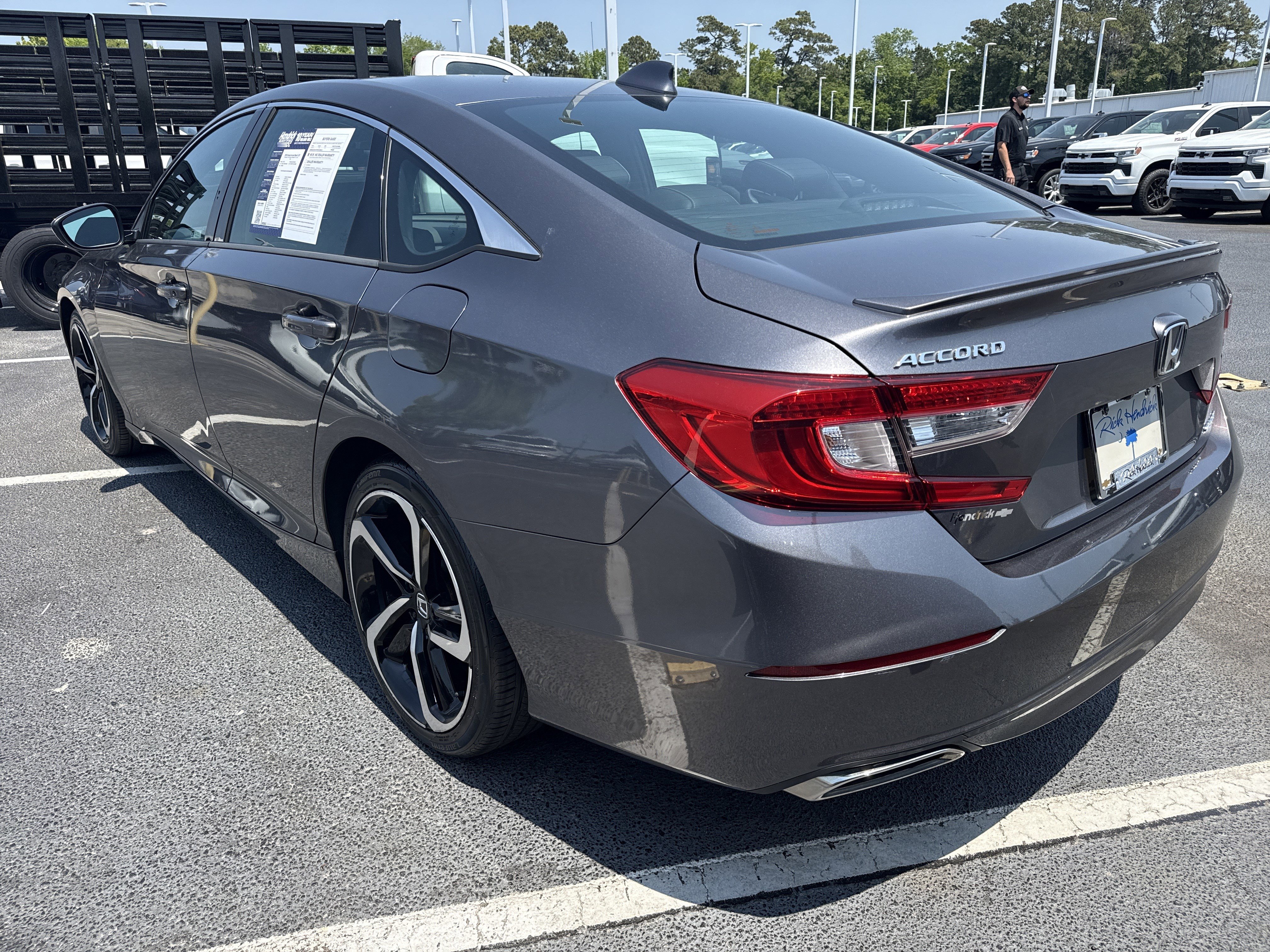 Used 2018 Honda Accord Sport image 14
