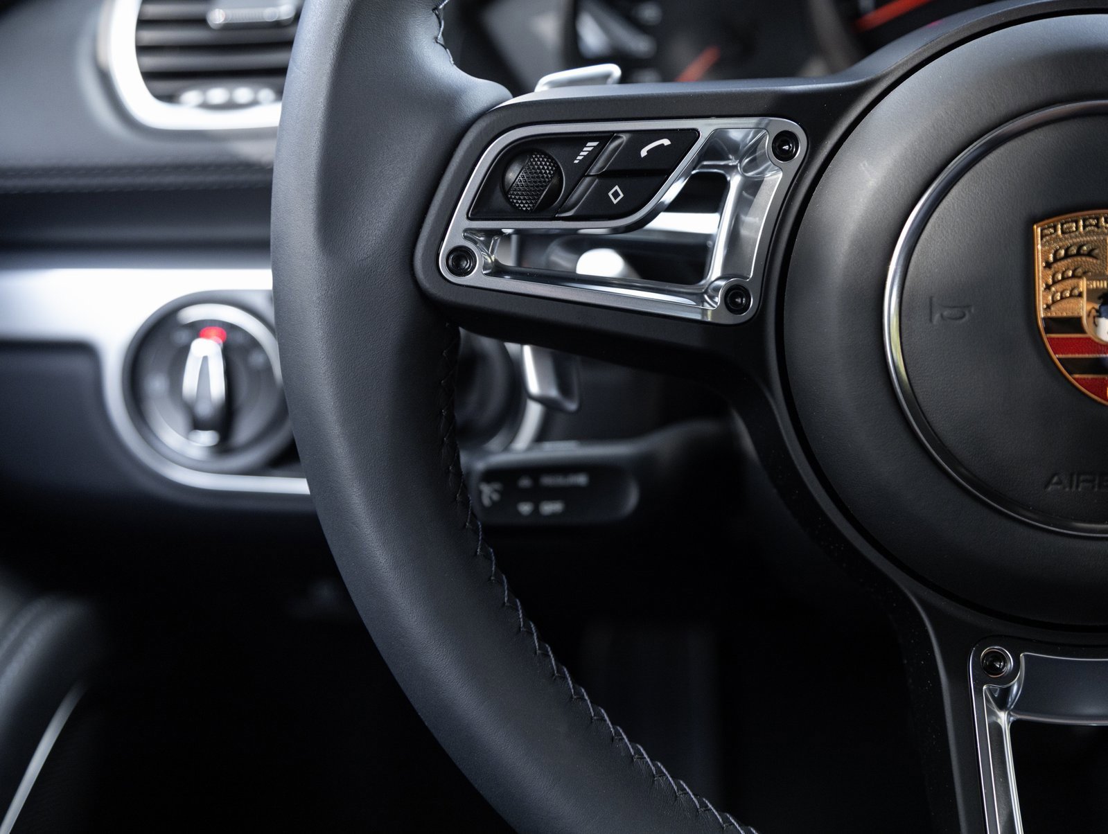 Used 2024 Porsche 718 Boxster GTS image 17