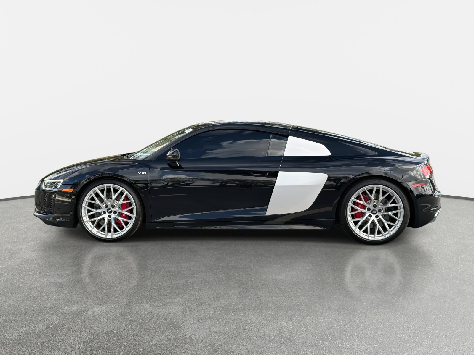 Used 2017 Audi R8 V10 image 6