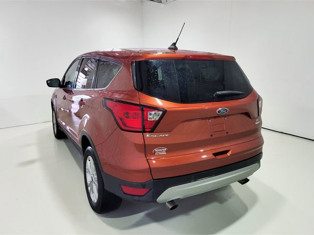 Used 2019 Ford Escape SE image 17