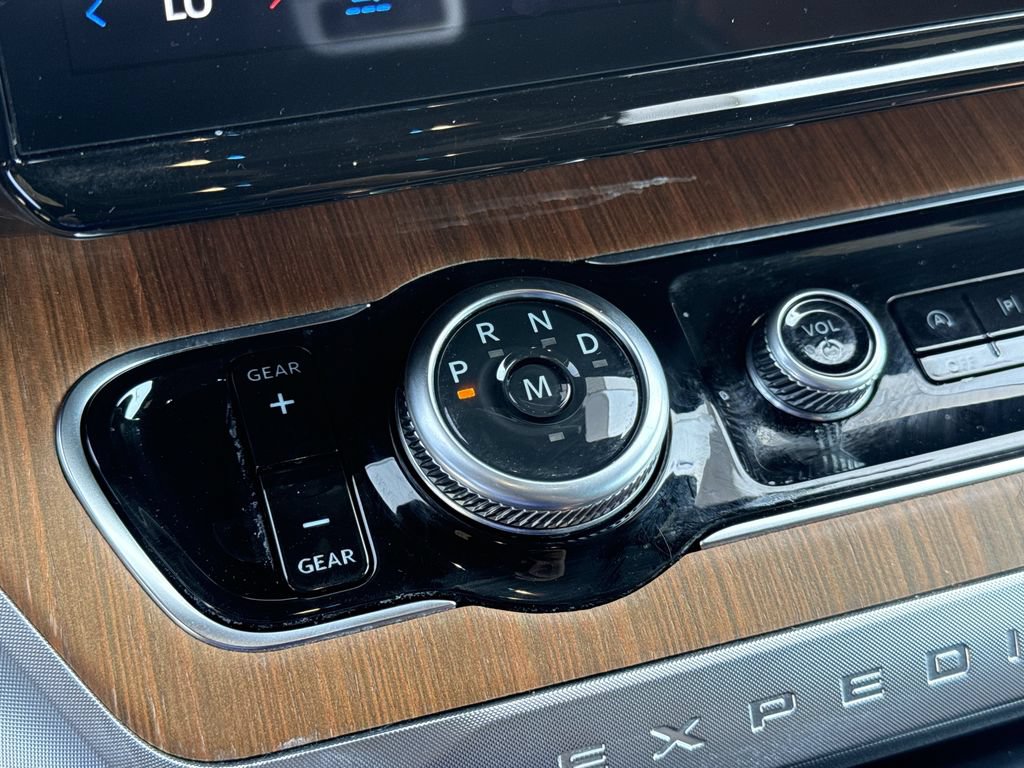 Used 2025 Ford Expedition Max King Ranch AWD/4WD image 35