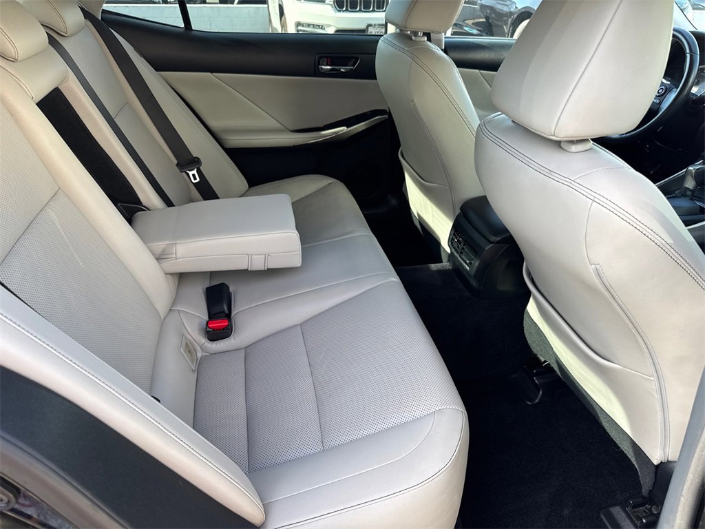 Used 2014 Lexus IS 350 image 17