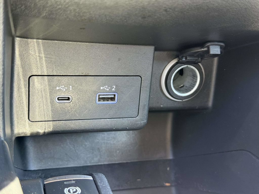 Used 2022 Nissan Kicks SV FWD image 30