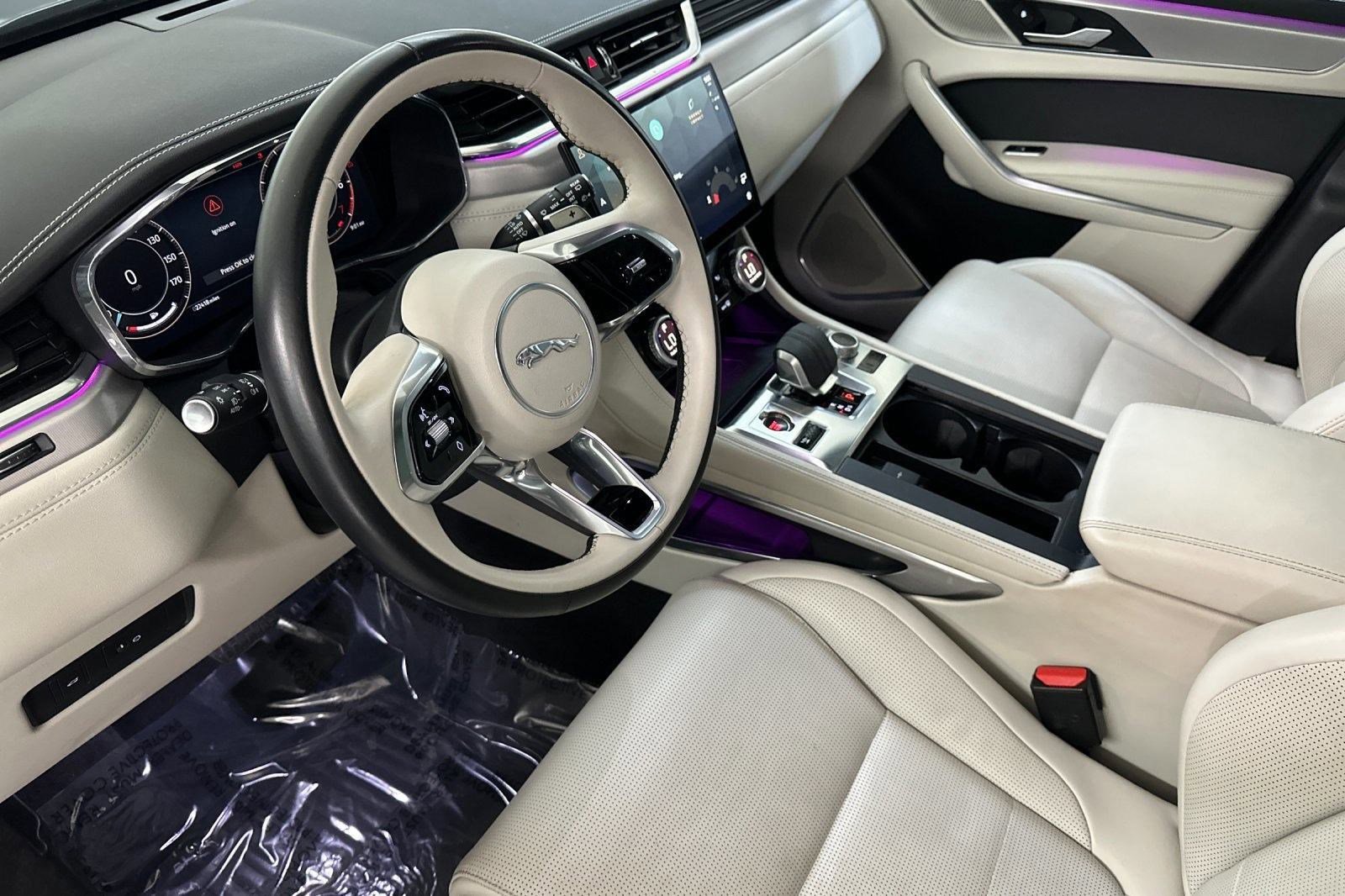 Used 2024 Jaguar F-PACE R-Dynamic S image 4