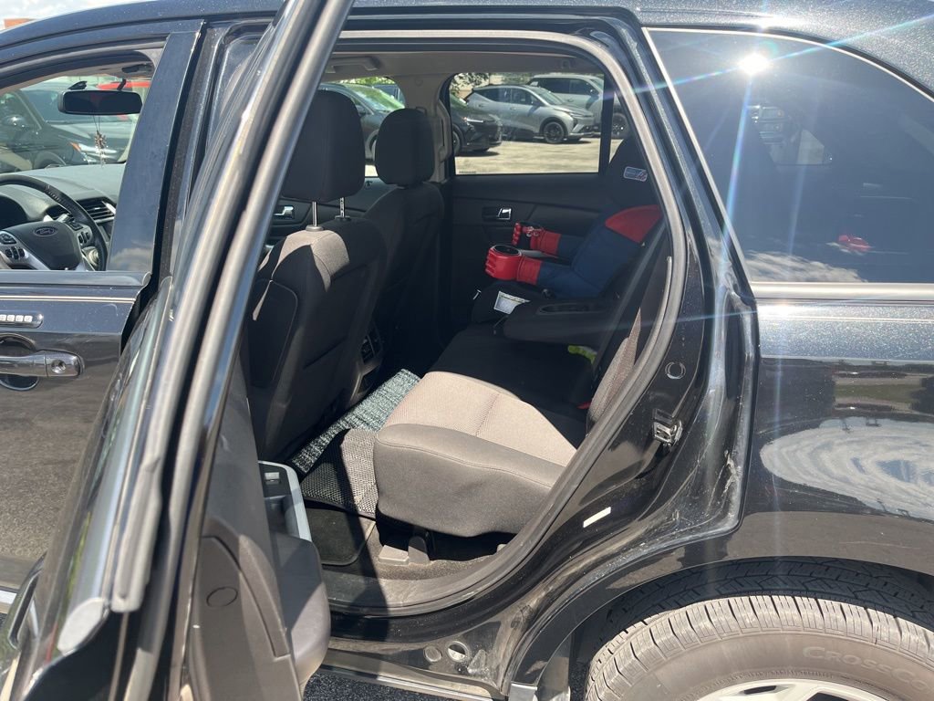 Used 2013 Ford Edge SEL FWD image 9