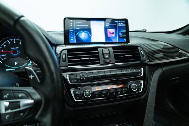 Used 2015 BMW M4 Convertible image 25