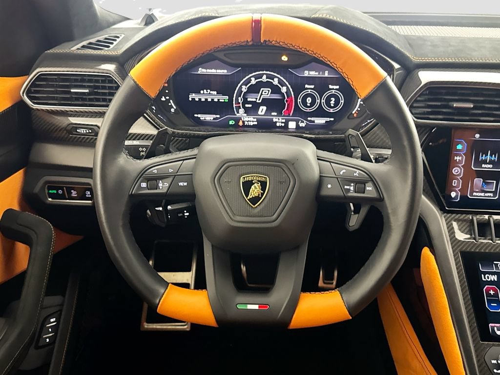 Used 2023 Lamborghini Urus Performante AWD/4WD image 11