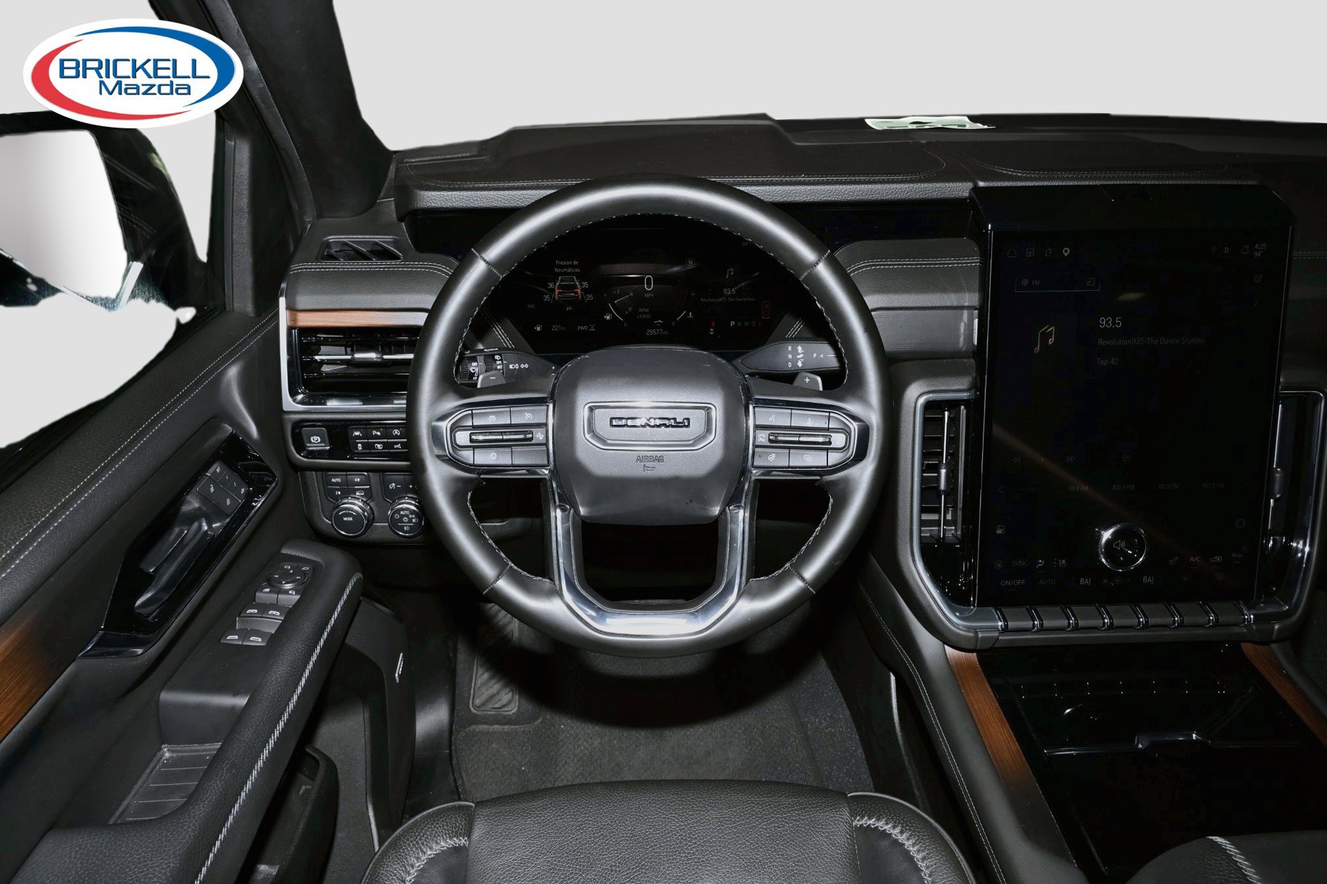 Used 2025 GMC Yukon Denali AWD/4WD image 19