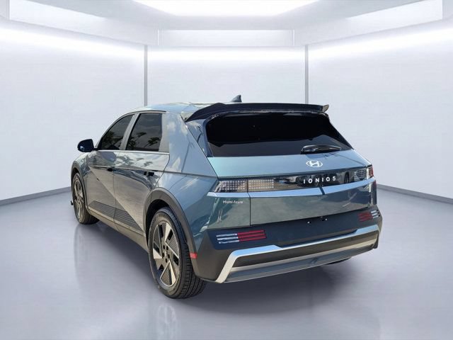 Used 2025 Hyundai Ioniq 5 SE RWD image 3