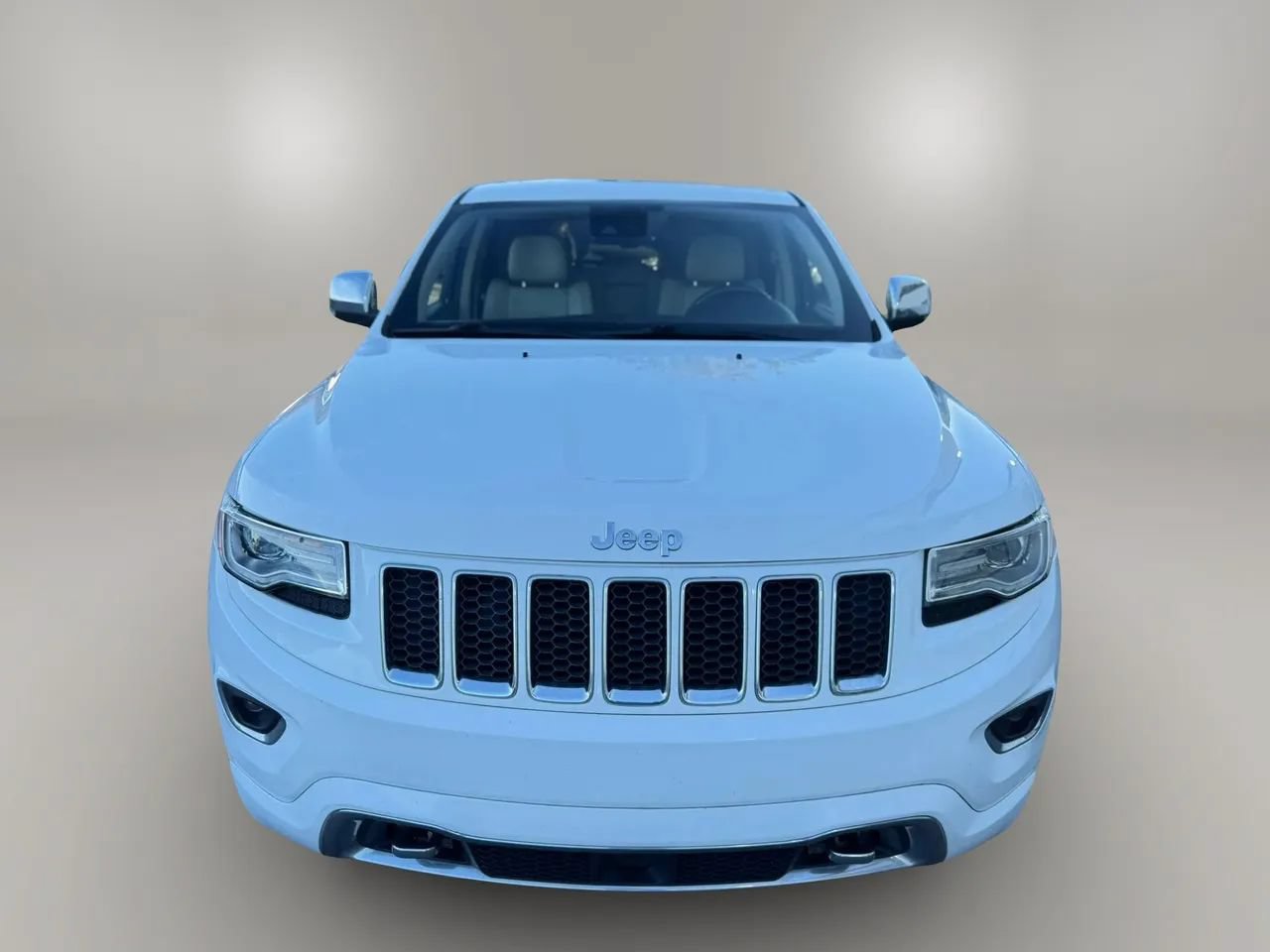 Used 2016 Jeep Grand Cherokee Overland w/ Advanced Technology Group AWD/4WD image 2