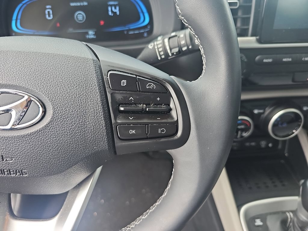 Certified 2026 Hyundai Venue SEL FWD image 19