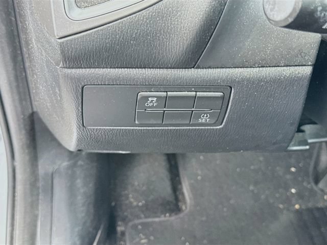 Used 2018 MAZDA MAZDA3 Touring FWD image 15